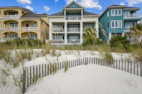 29 Singleton Beach Place- Luxury Oceanfront, Pool, Pool Table, Free Activities Included